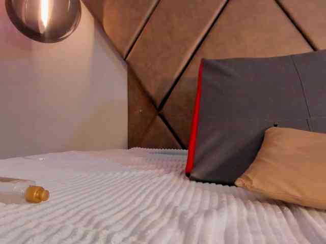 camilathomsson webcam