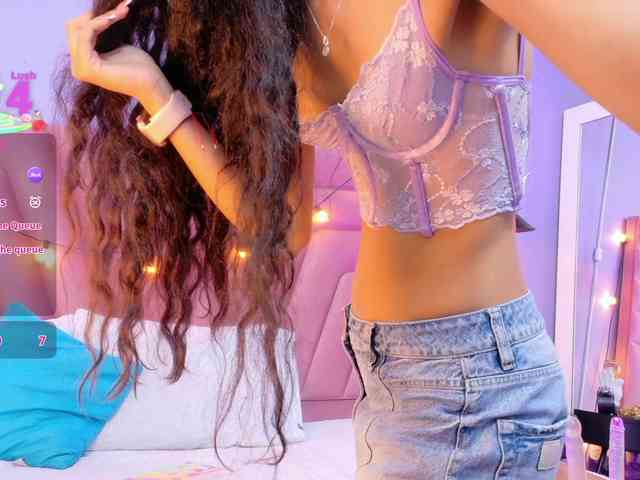 Beautifulskinny18 webcam