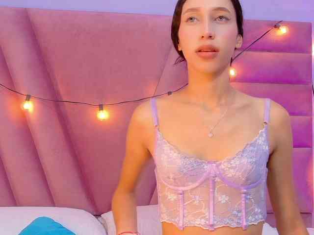 Beautifulskinny18 webcam