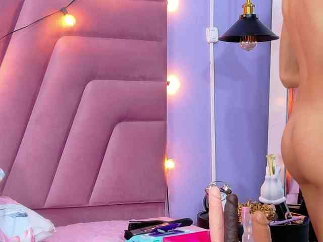 Beautifulskinny18 webcam