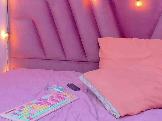 Beautifulskinny18 webcam