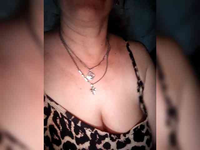 MissieLorrie webcam