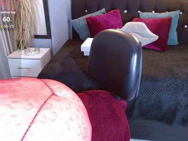 josephinemiller webcam
