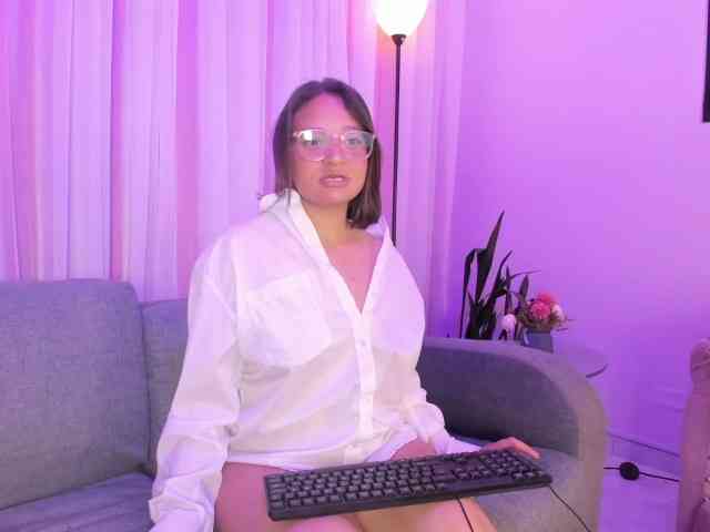 VickySmith webcam