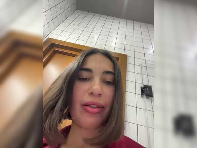 Entrez le videochat erotique avec le
modèle Talilia Talilia