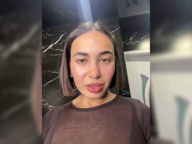 Gratis Live Sexcam mit Talilia Talilia