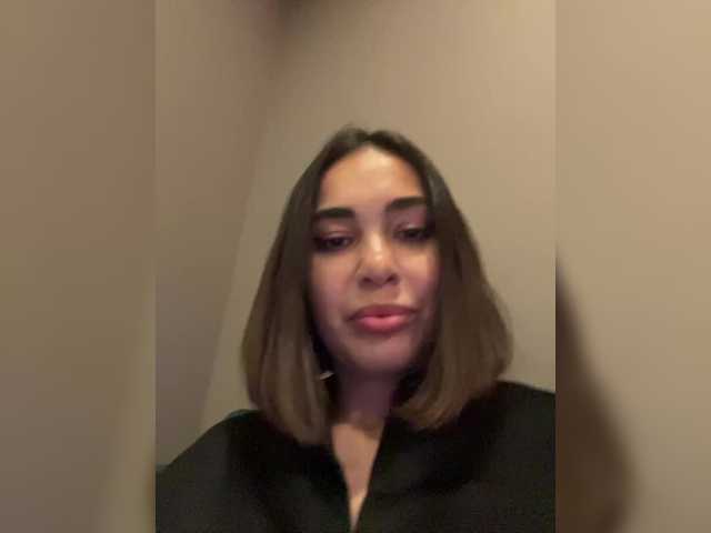 Entra en el chat con el modelo Talilia Talilia