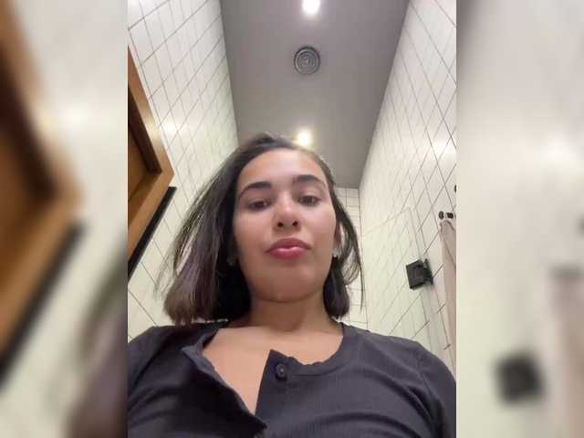 Entra en el chat con el modelo Talilia Talilia