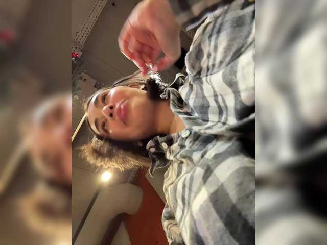 Entrez le videochat erotique avec le
modèle Talilia Talilia