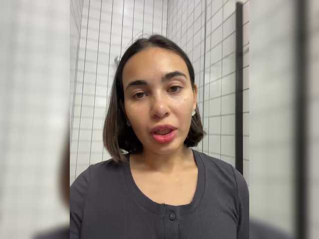 Entrez le videochat erotique avec le
modèle Talilia Talilia