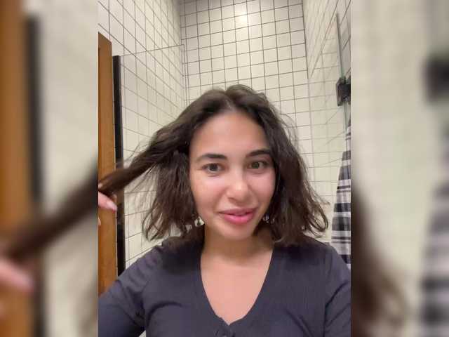 Entra en el chat con el modelo Talilia Talilia