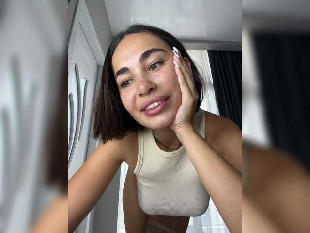 Entrez le videochat erotique avec le
modèle Talilia Talilia