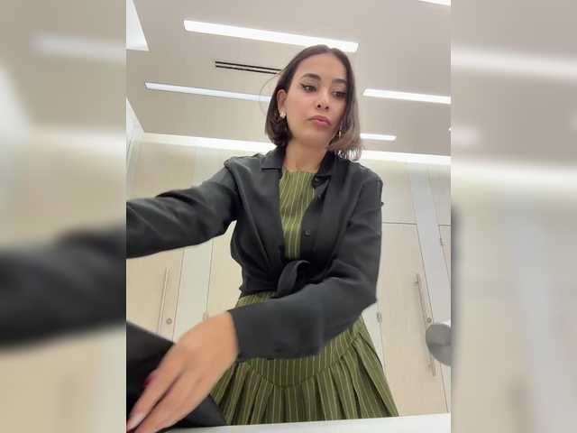 Accedi alla chat con il nickname Talilia Talilia