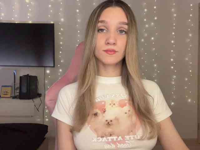 BabyTamagochi webcam