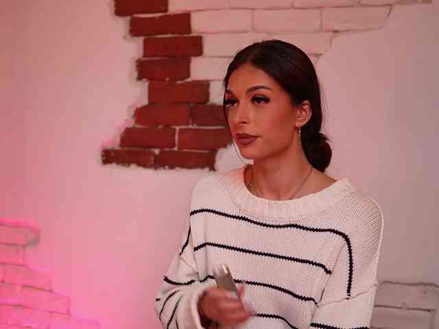 AngelinaCapri webcam