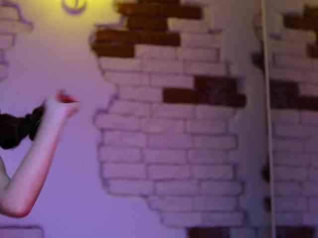 AngelinaCapri webcam