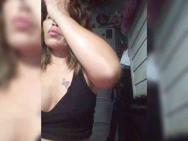 Juicylinky webcam