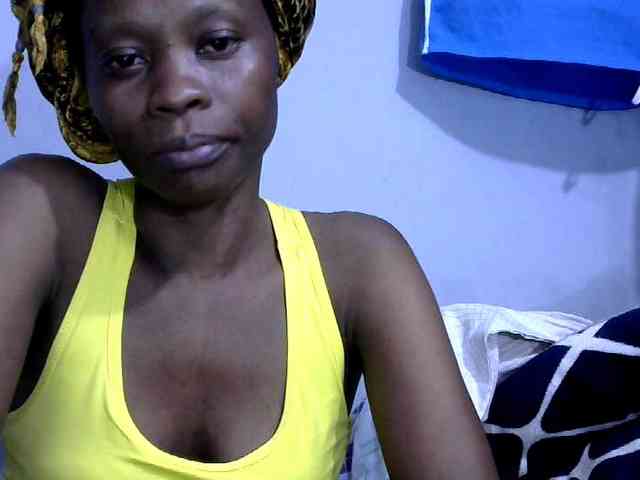 PrettyAlianah webcam