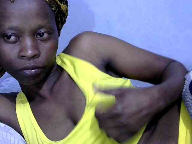 PrettyAlianah webcam