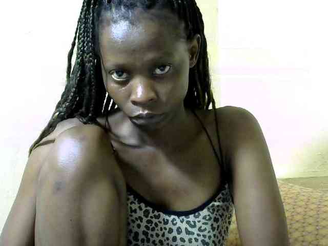PrettyAlianah webcam
