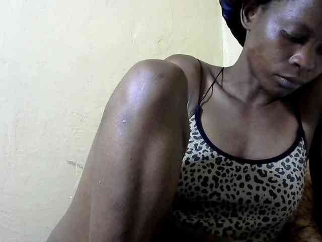 PrettyAlianah webcam