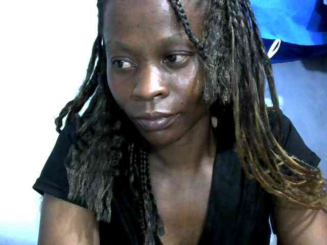 PrettyAlianah webcam