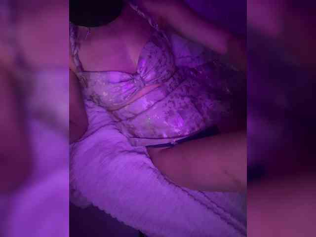 Love698 webcam