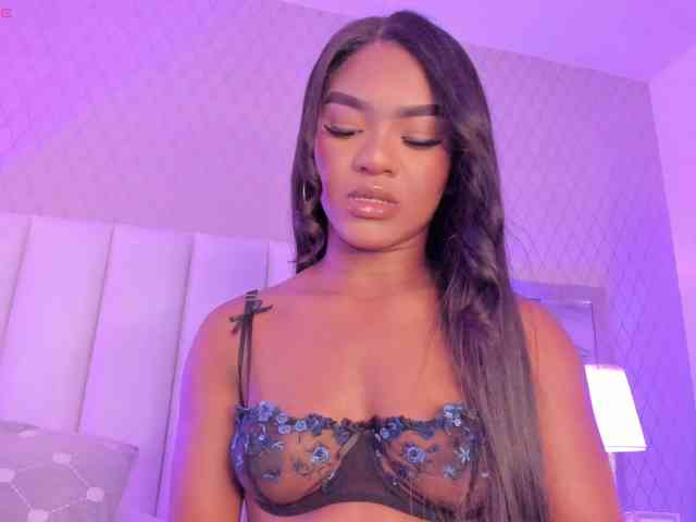 SophiaSmiiths webcam