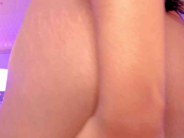 SophiaSmiiths webcam