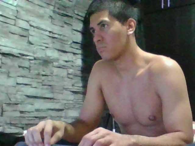 Sexylatin64