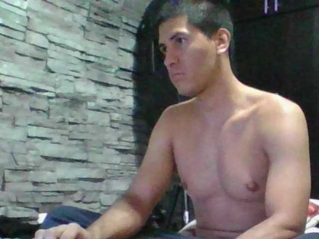 Sexylatin64