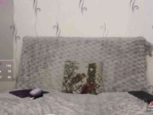 Secret_Smile webcam