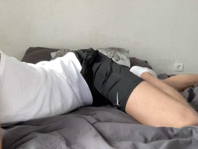 Entra en el chat con el modelo HiddenHeat HiddenHeat