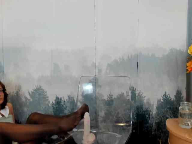 SatyneQueen webcam