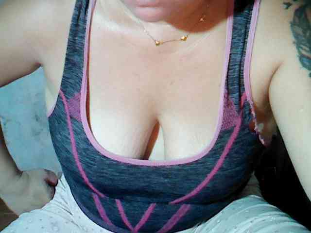 hotmama38 webcam