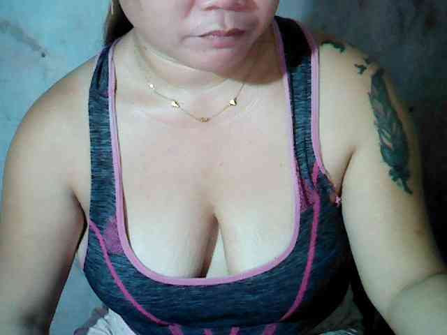 hotmama38 webcam
