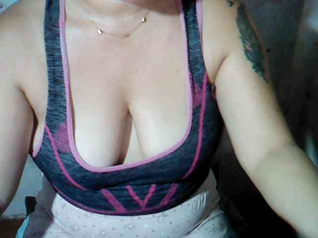 hotmama38 webcam