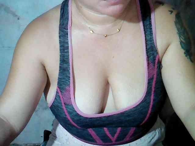 hotmama38 webcam