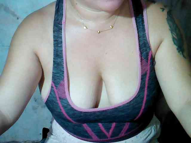 hotmama38 webcam