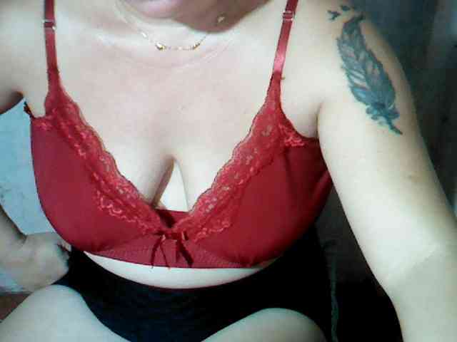 hotmama38 webcam