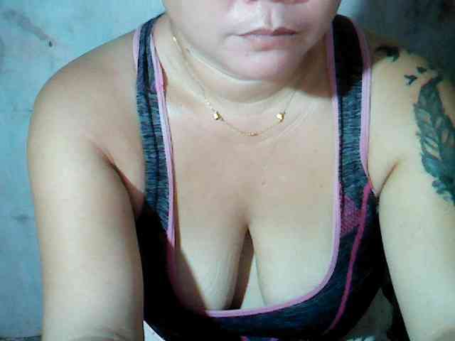 hotmama38 webcam