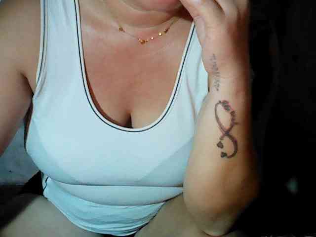 hotmama38 webcam