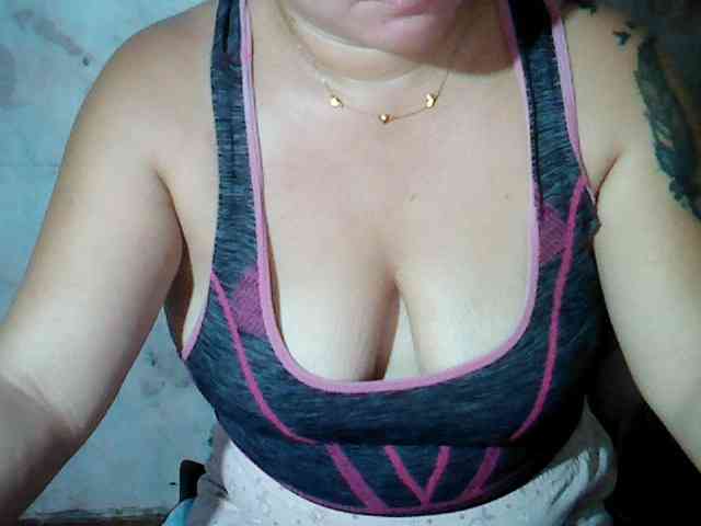 hotmama38 webcam