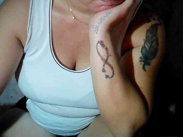 hotmama38 webcam