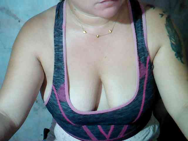 hotmama38 webcam