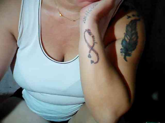 hotmama38 webcam