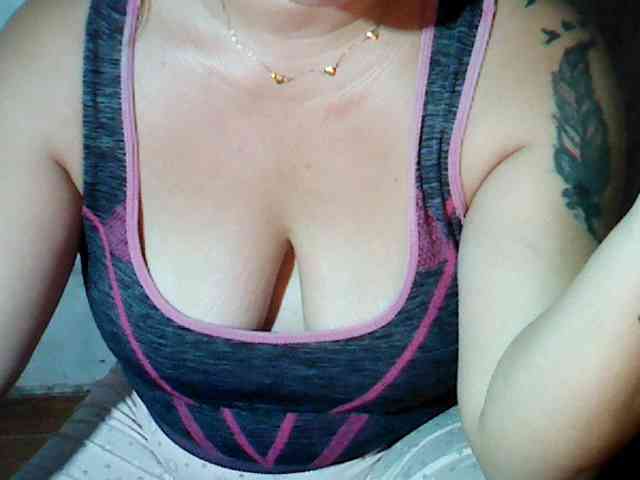 hotmama38 webcam