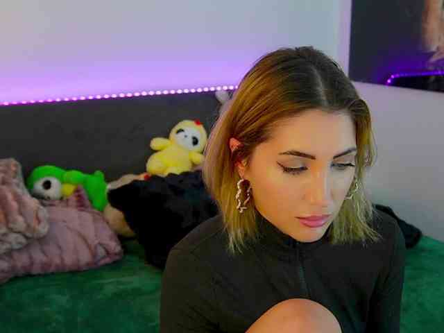 TweetyCream webcam