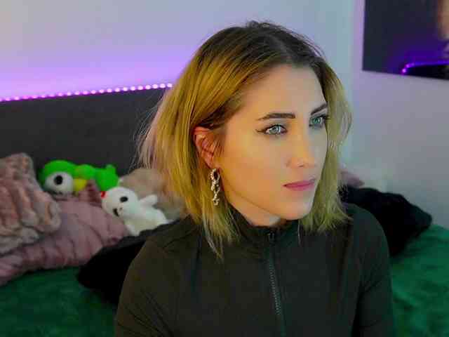 TweetyCream webcam