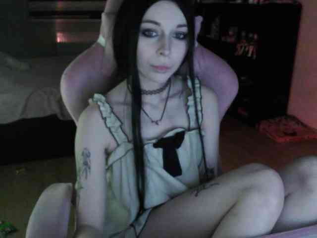 dolls_tear webcam